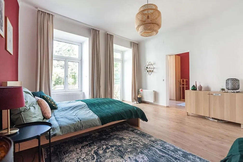 Colorful Apartment Facing Green Courtyard Vienne 0*,  Autriche